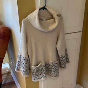 Tru Luxe Jeans Beige and Navy Cowl Neck Sweater